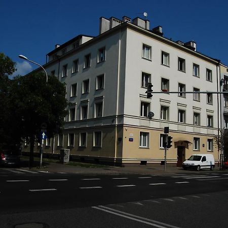 ワルシャワApartament - Chelmskaアパートメント エクステリア 写真